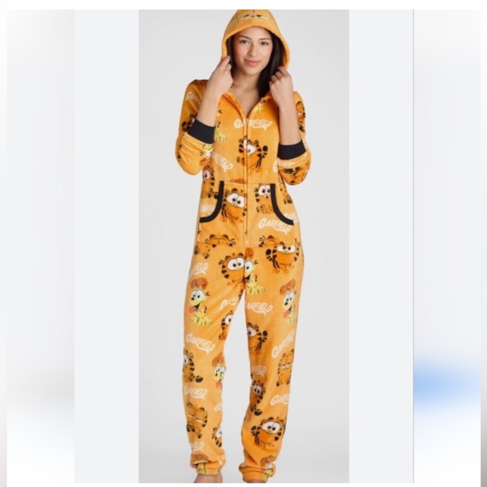 The Garfield Movie Adult Onesie Pajamas Full Zip with Hood Pouch Pocket Sz L